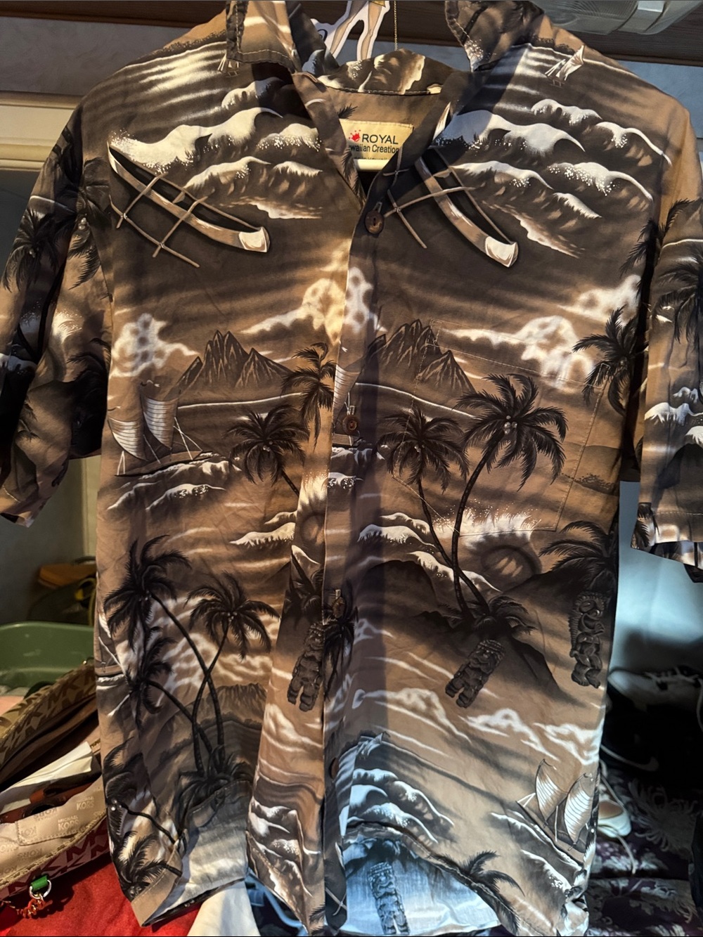 Royal Creations Men’s Brown Tropical Print Button-Down Shirt